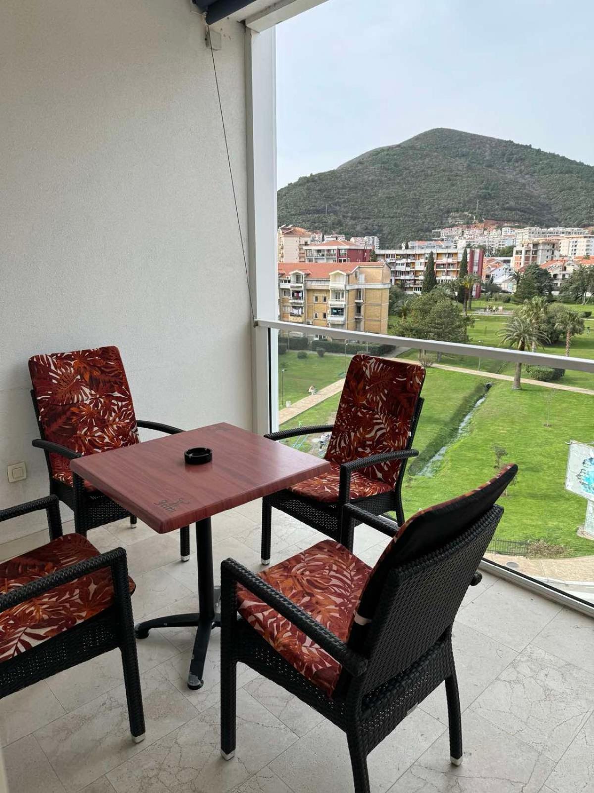Apartman Anna Tre Canne บุดวา ภายนอก รูปภาพ