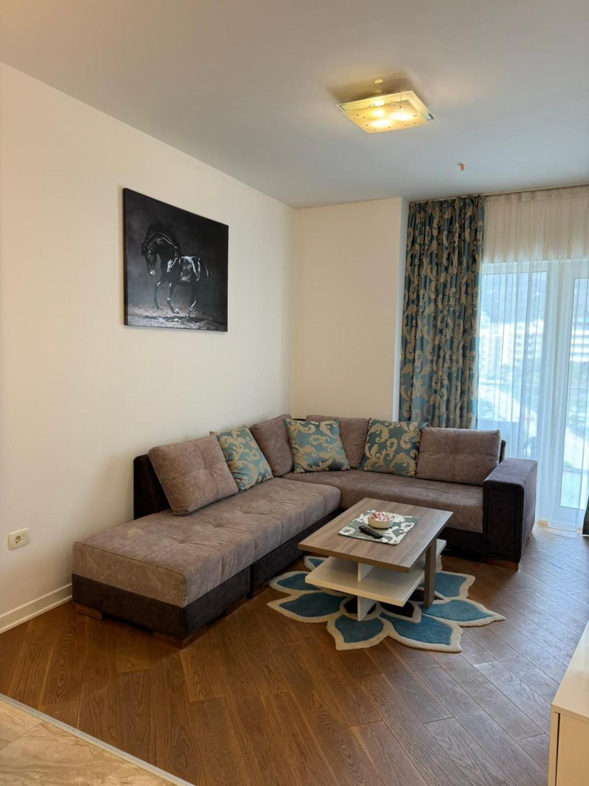 Apartman Anna Tre Canne บุดวา ภายนอก รูปภาพ